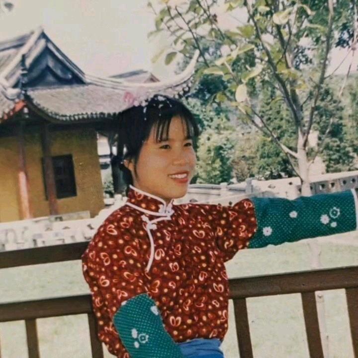 周姐（橱窗有好物）
