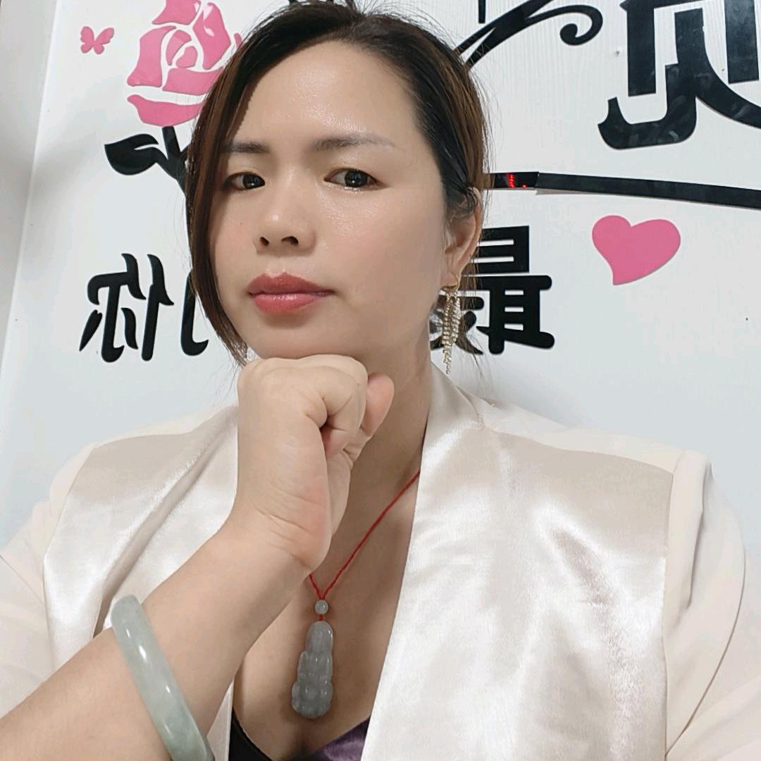 路妹♥娱乐聊天主播(不定时开播）