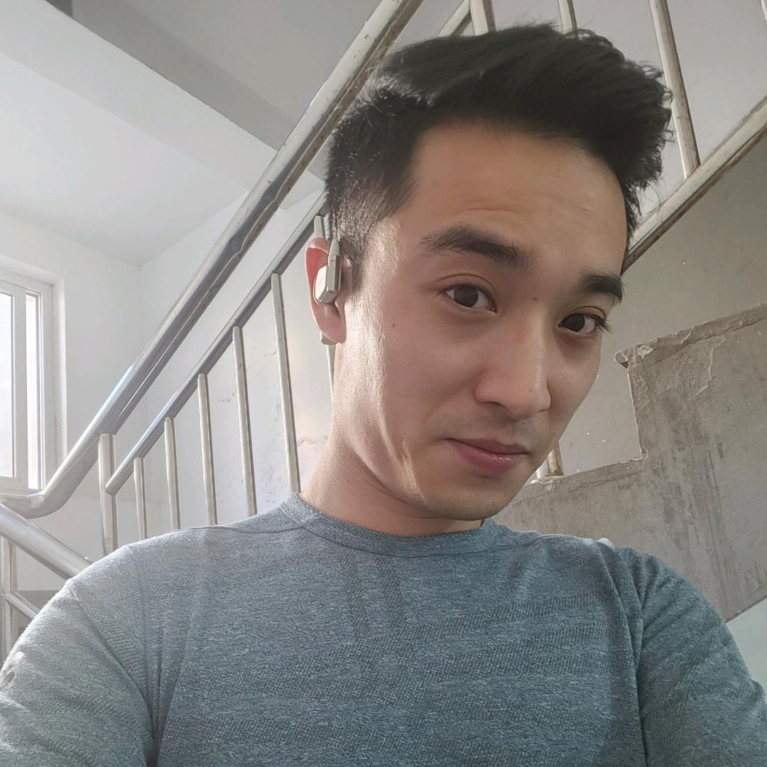 港莆木业：陈伟彬