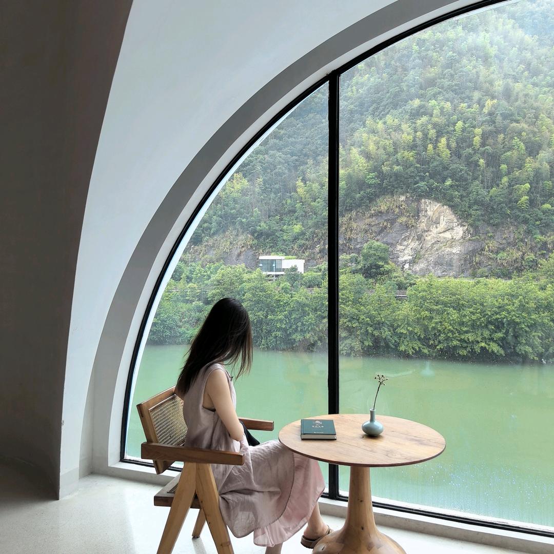 多多品牌女装