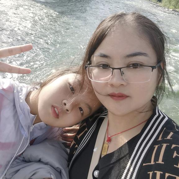 婉婉和玥玥家日常生活