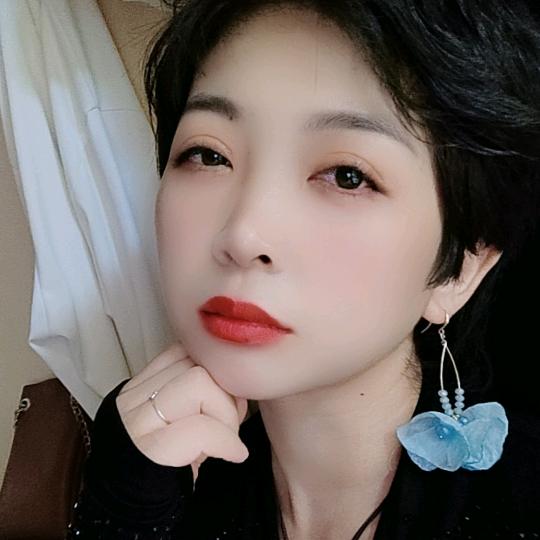 妆度科技美肤管理中心（卫辉店）倩妹