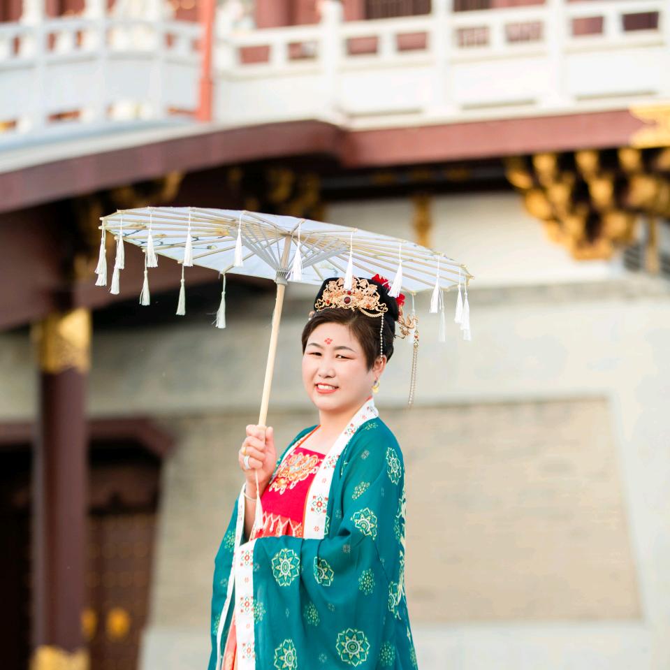 李霞