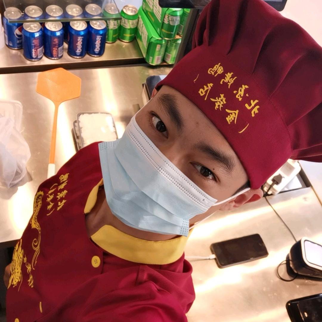 京爱善小黄哥哥