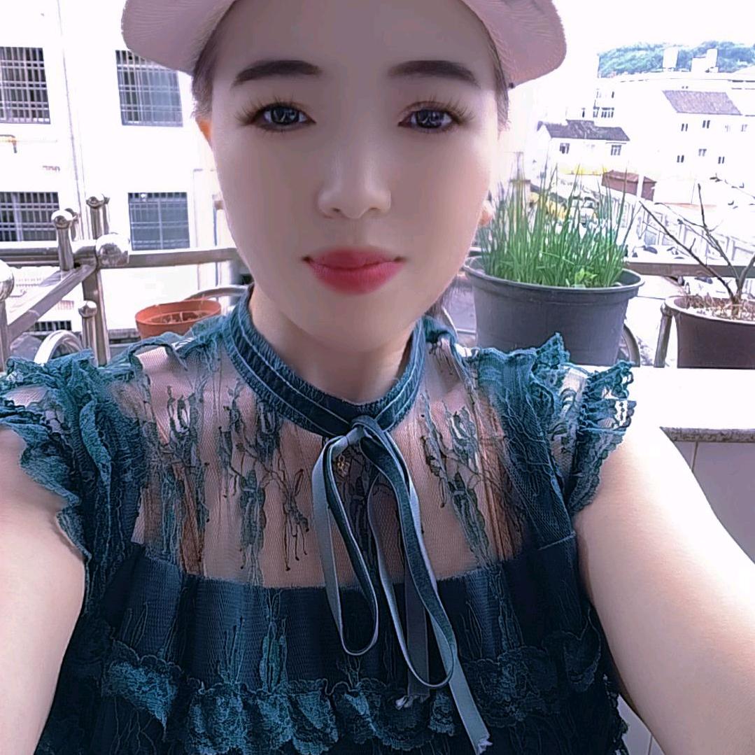 贺小容