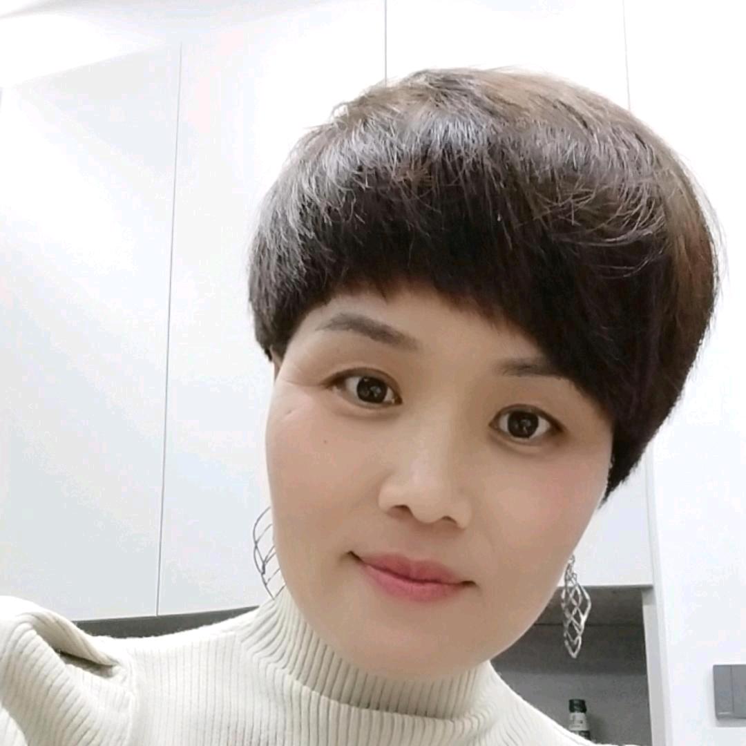 王丽鲜果地摊 市场路北口13466850