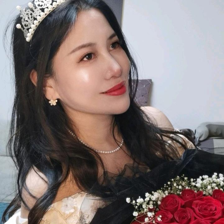 李妖妖（79年的羊）