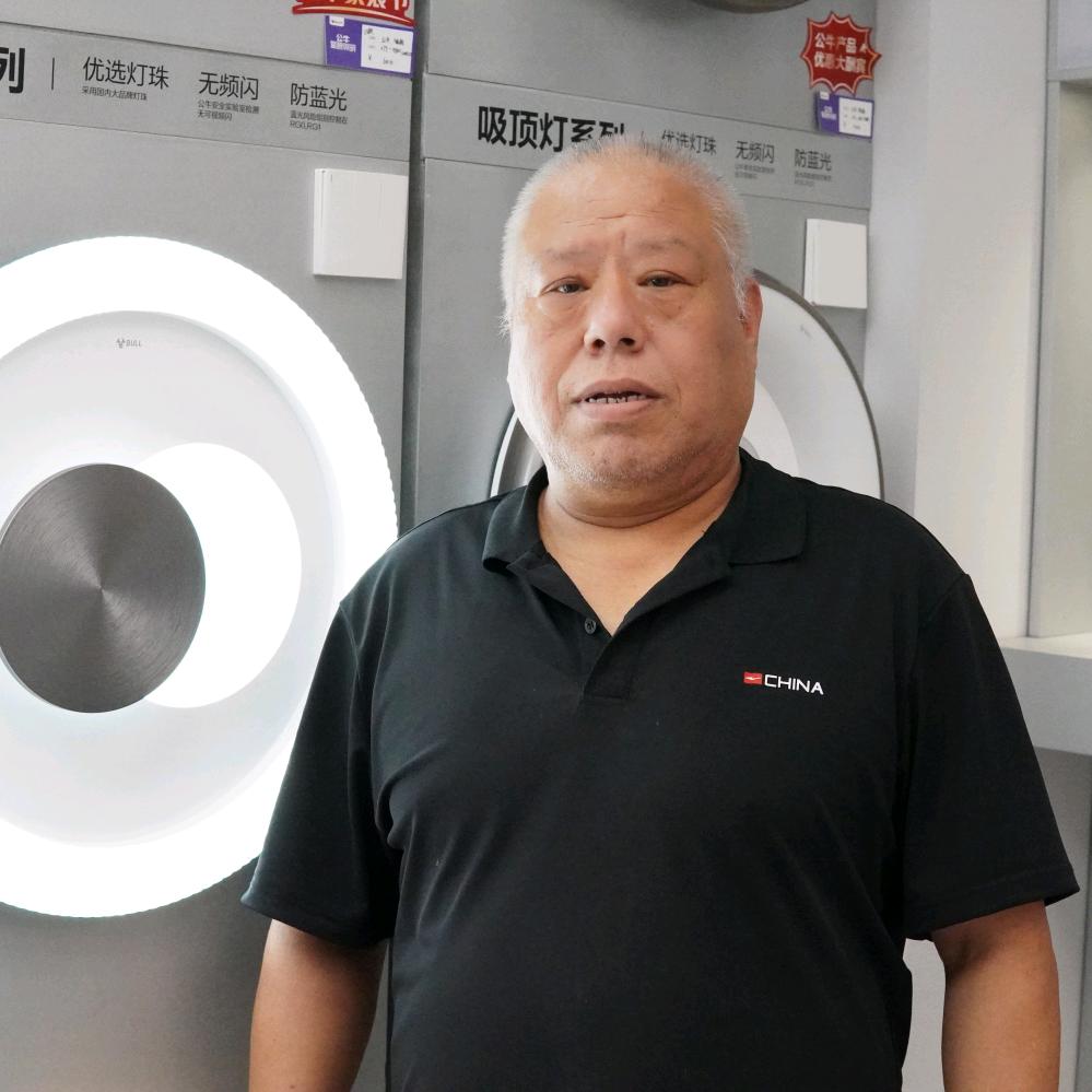 鼎美桃园路店老张