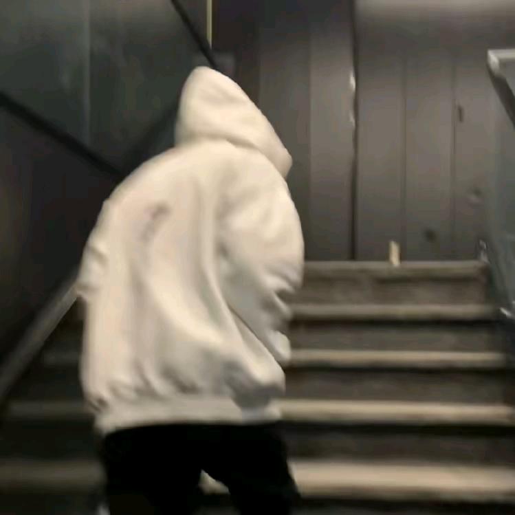 陌