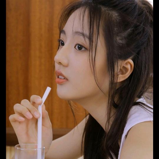 小舞爱看剧