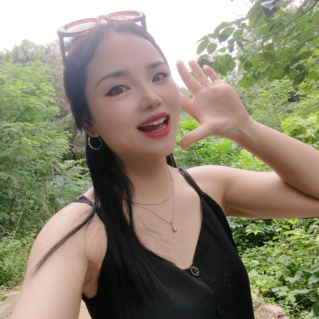小兔子爱吃胡萝卜🥕