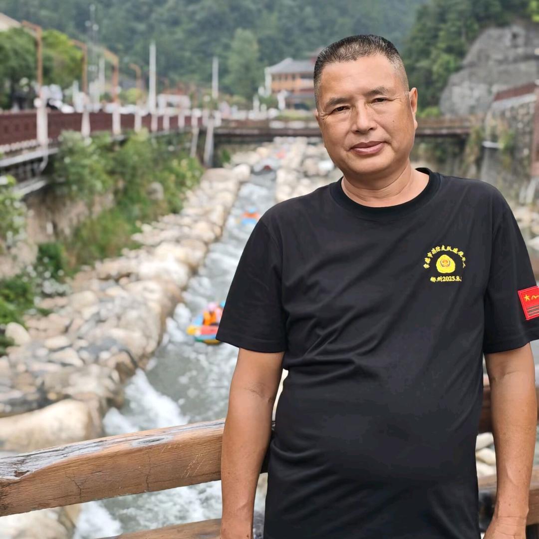 深藍獵手🇨🇳