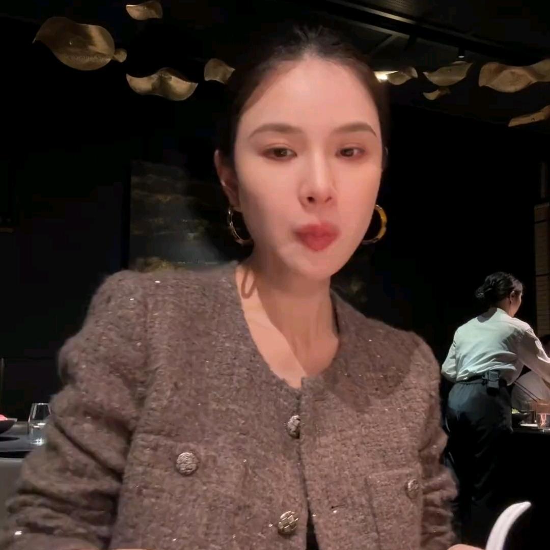 李星儿穿搭分享