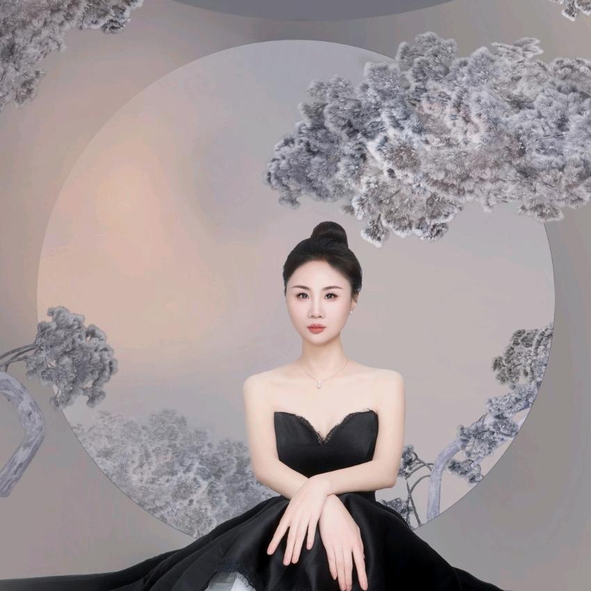 拾月浅浅