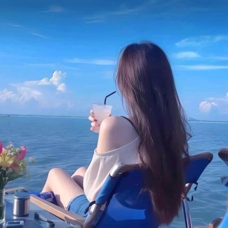 李文文.
