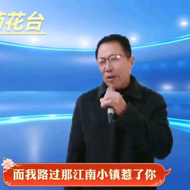 博学多才。