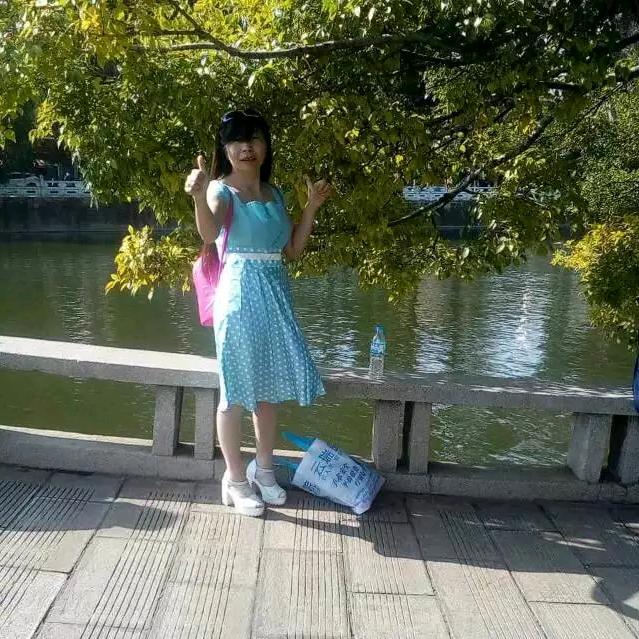 依森缘服饰