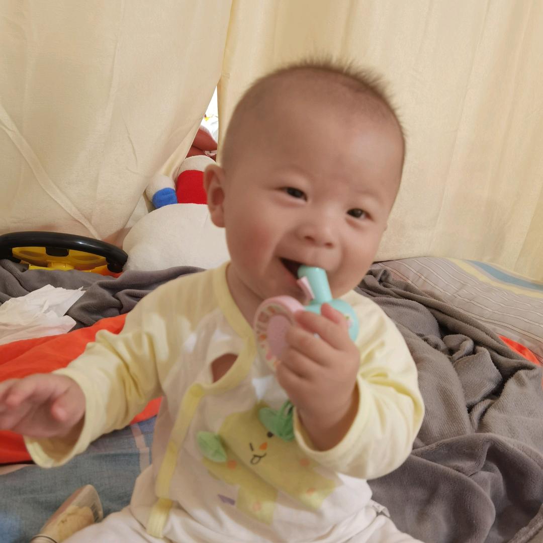 小咪妞