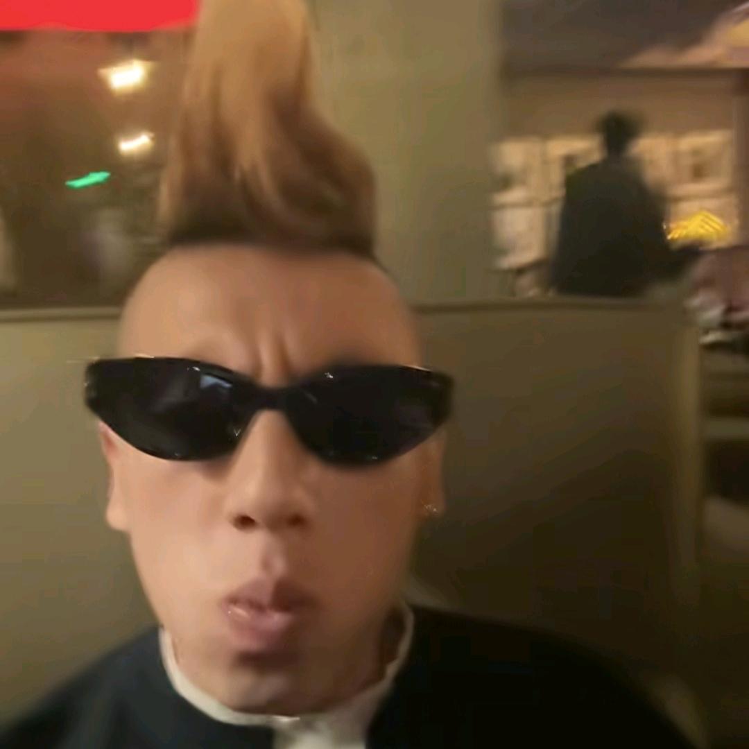 青春猪头老蒯不会遇到臭脚带派雨姐