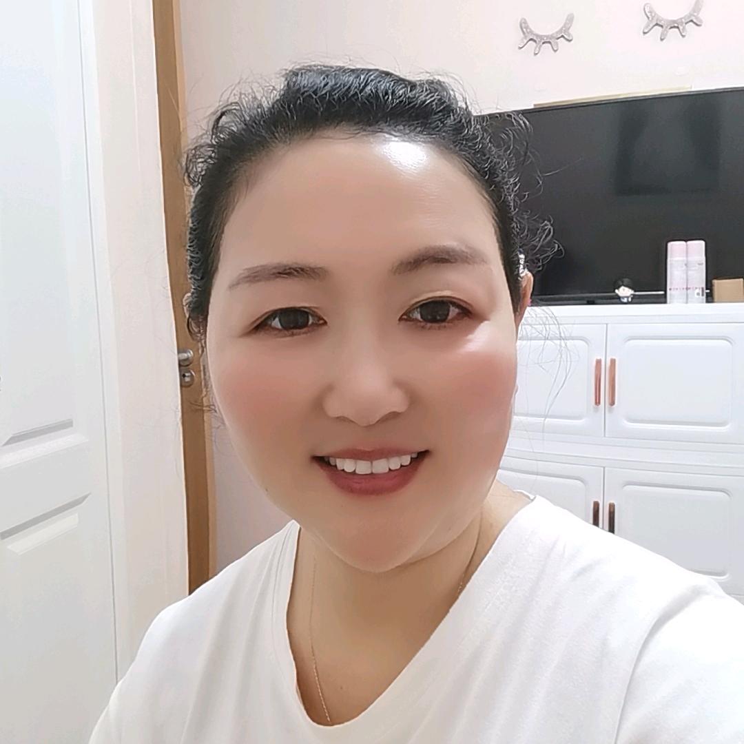 江阴小湖佳美衣橱女装店
