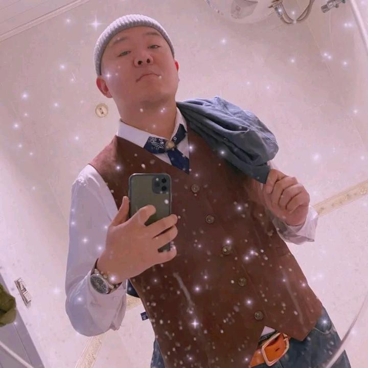 仰望乞力马扎罗丶