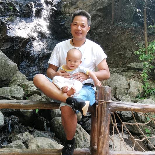 晨曦阿哲
