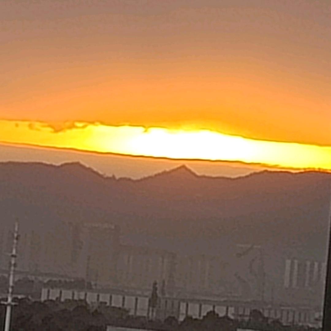 生活每天过的很开心。