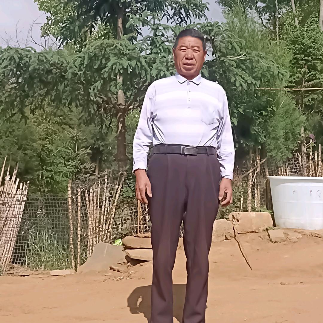 云南曲靖，会泽人