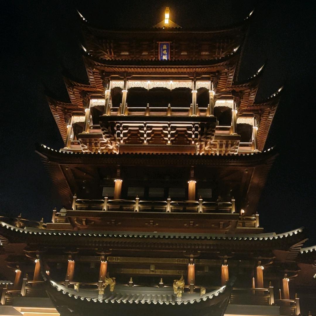自由的灵魂,眼睛里都住着风