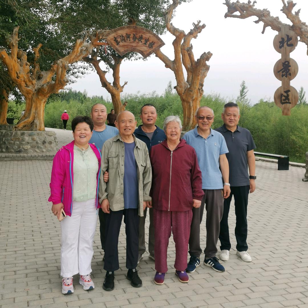 乌鲁木齐商贸城文体中心1-06超人文体