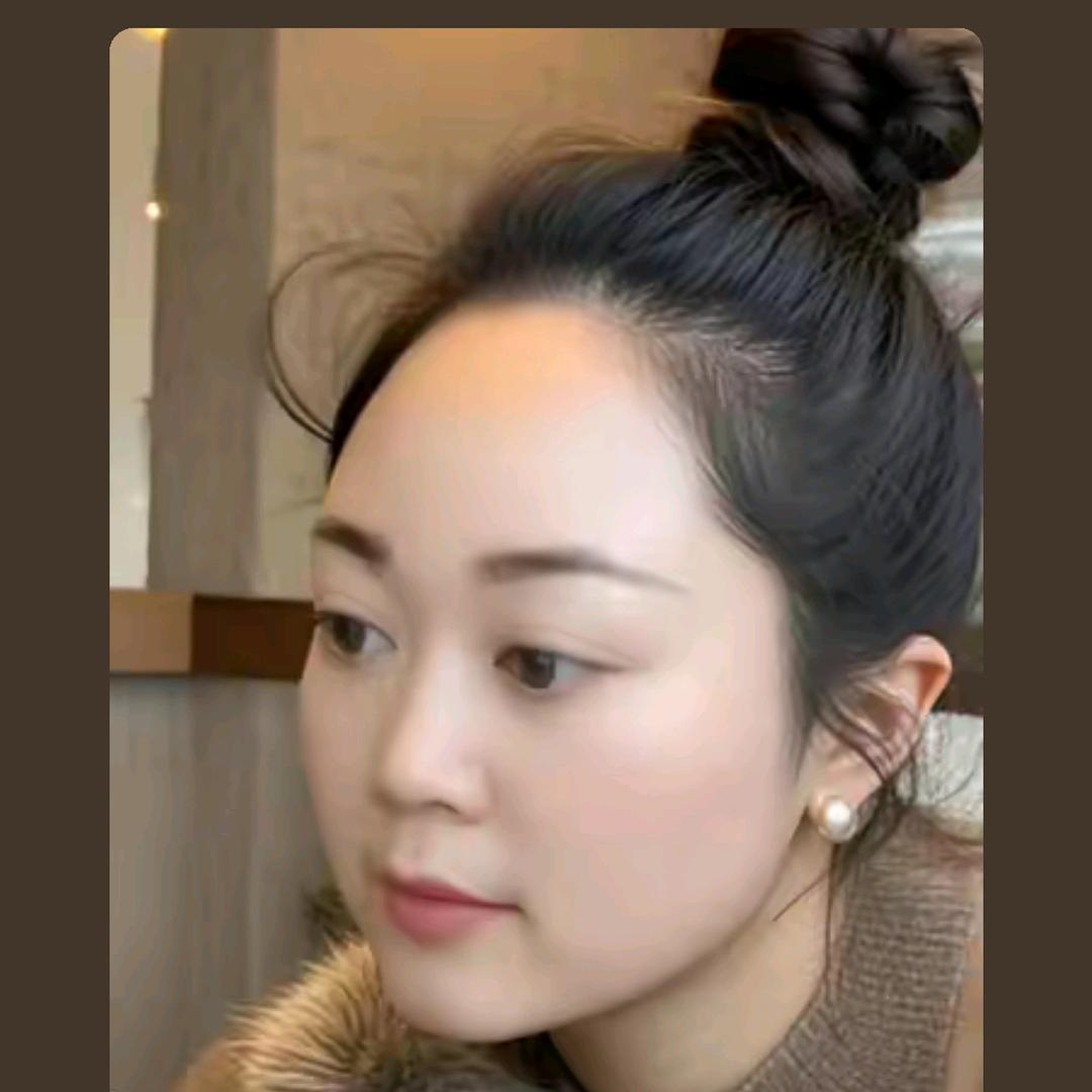 丸子头小姐姐