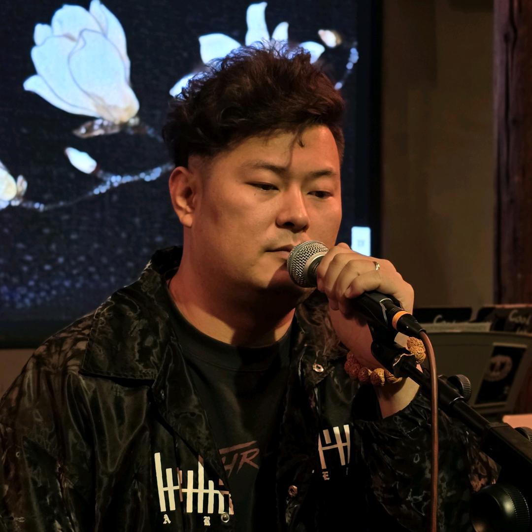 山枕Leilei