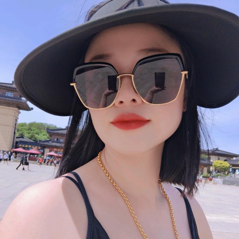 五哥家的小媳妇