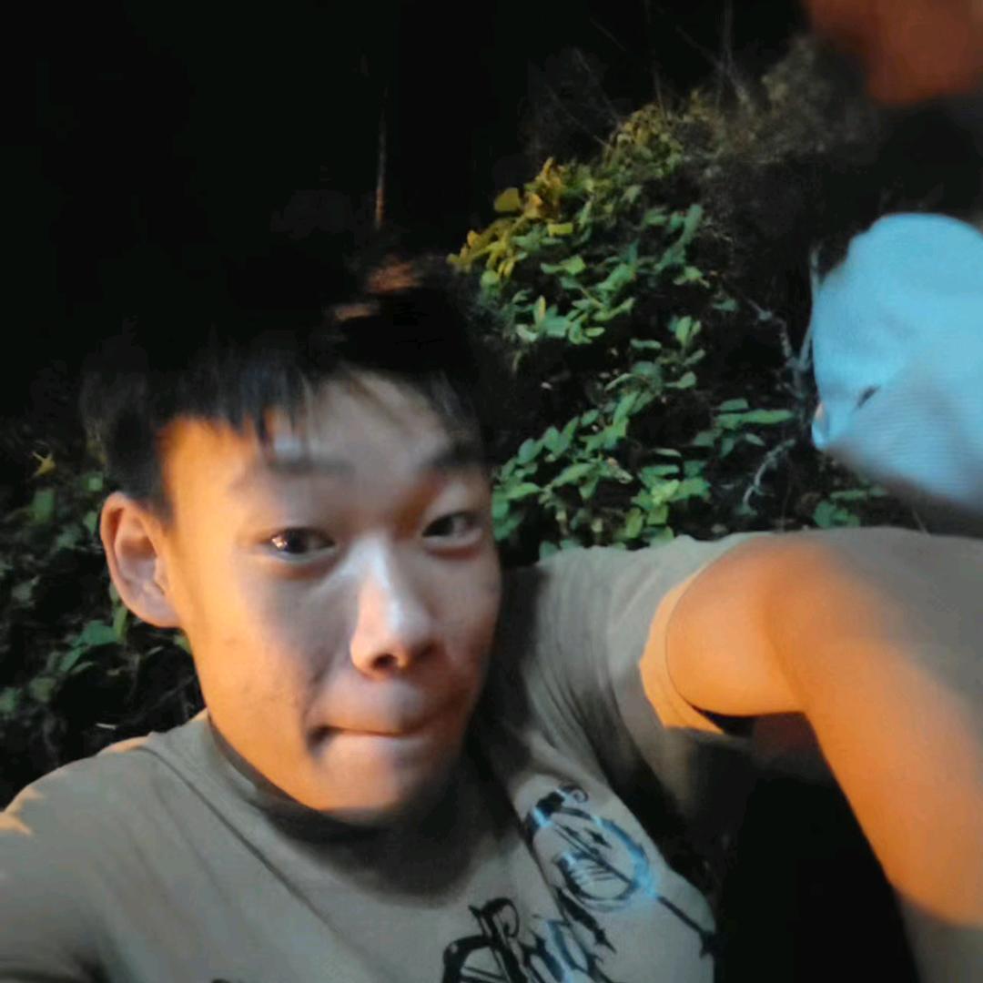 生锈的刀愣
