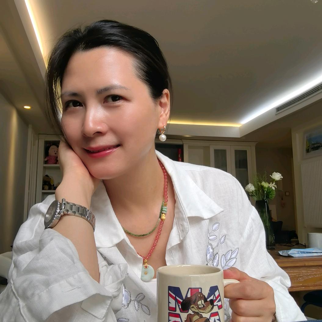 沪漂川妹子小宇