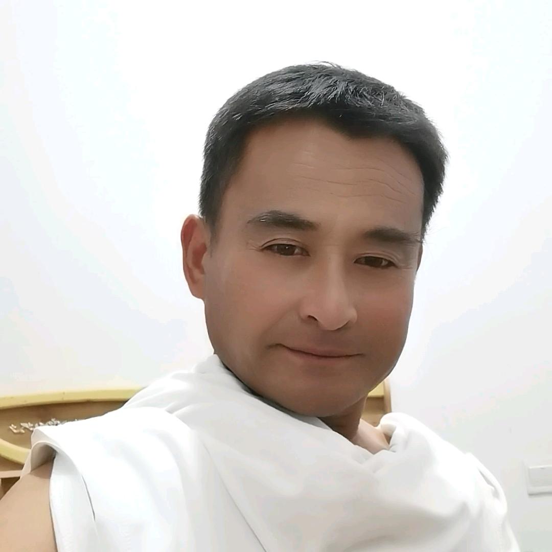 彩彩