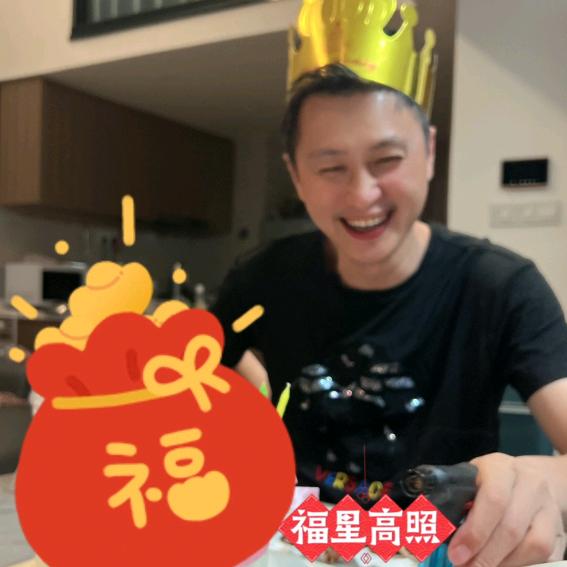 最靓的仔叫亮仔耶✌