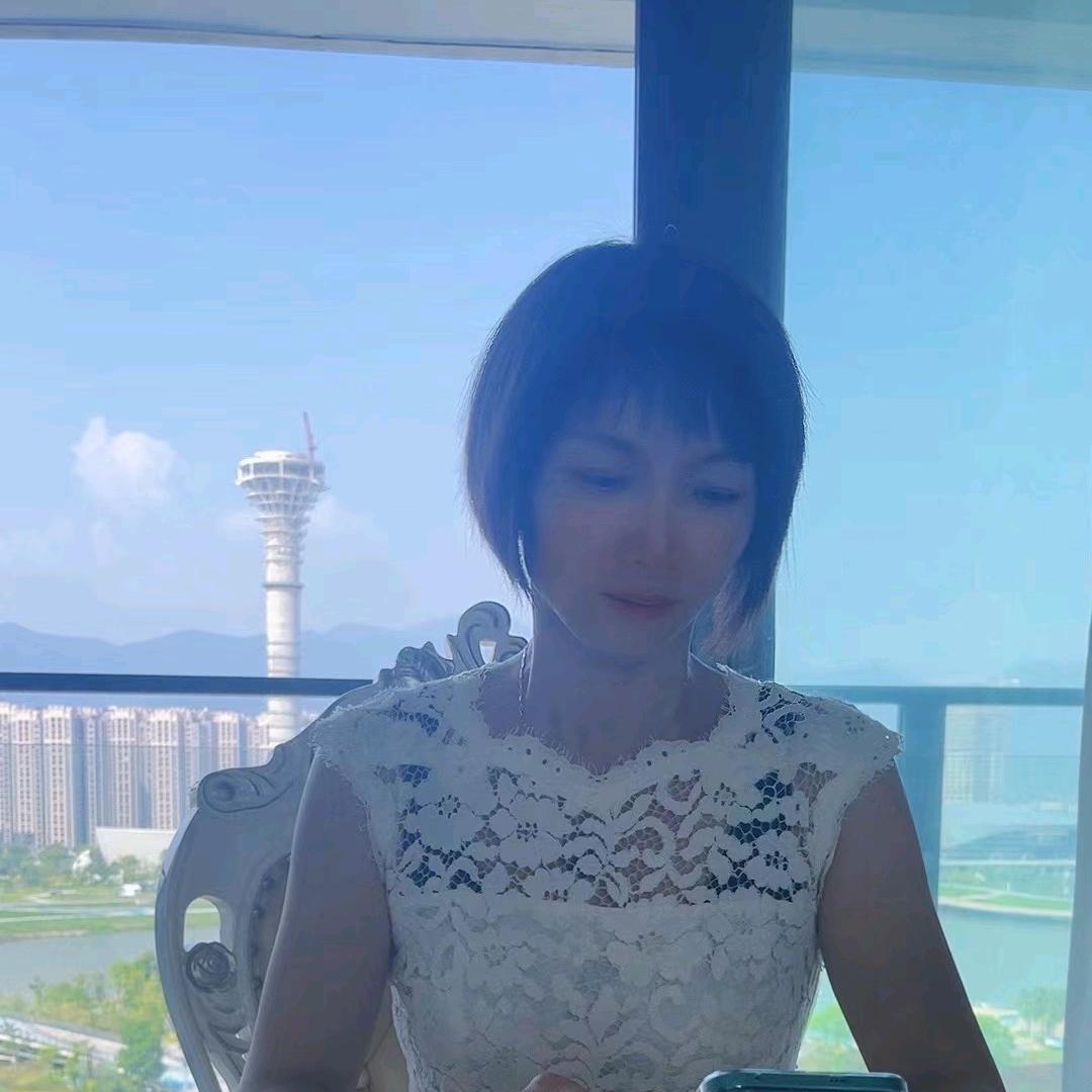 莞为先高定家居查姐