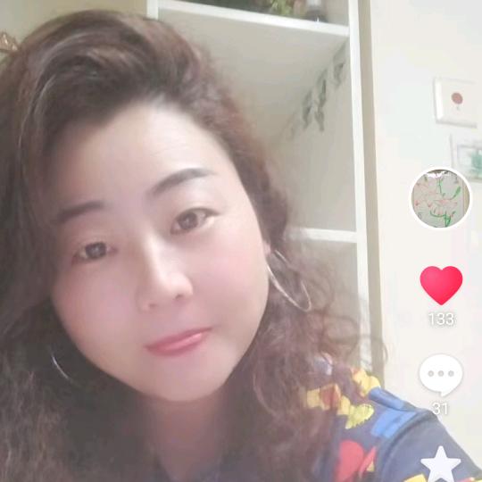 云儿菲菲
