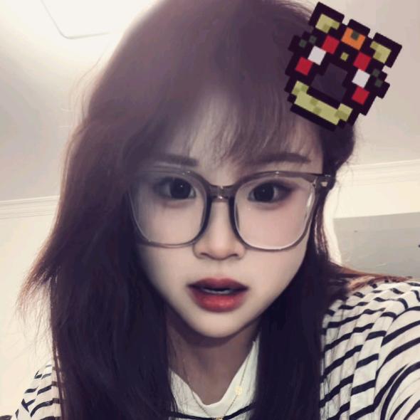 卖活性炭的小女孩🍄