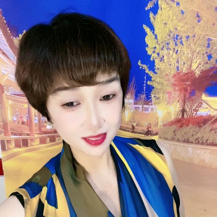 @俊姐小号3（大号晚9：30开播）