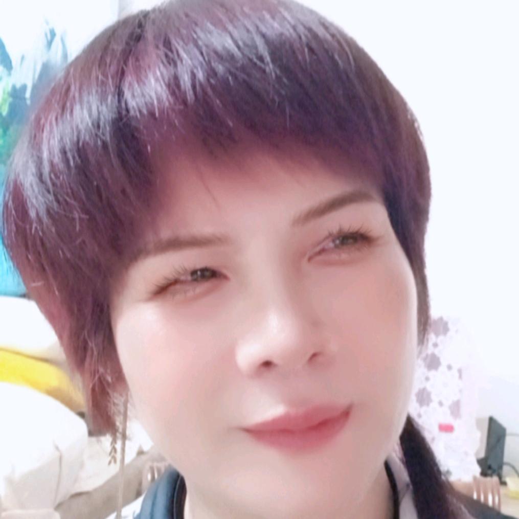 陈巧