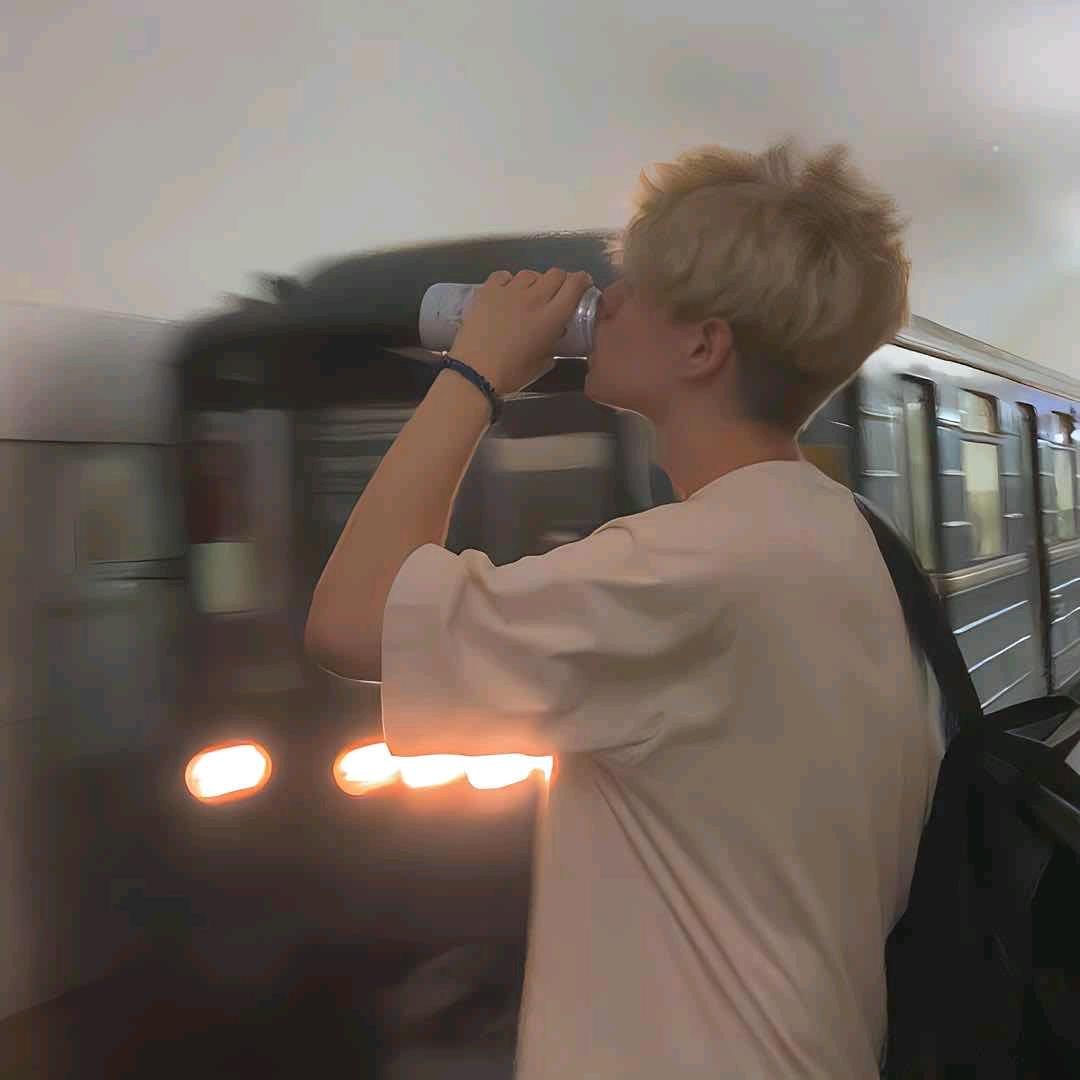 柠檬茶π