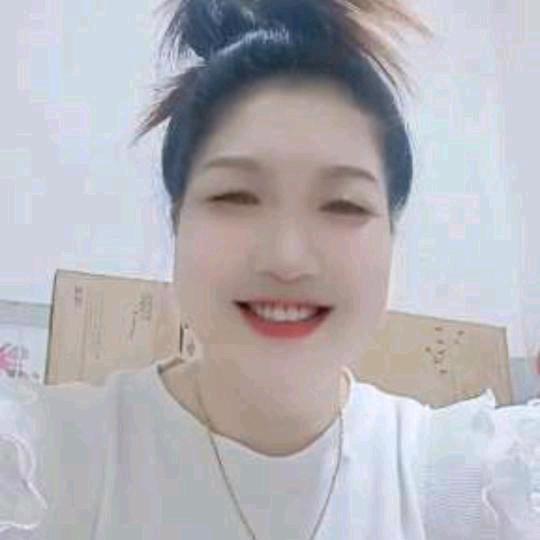 李海燕，