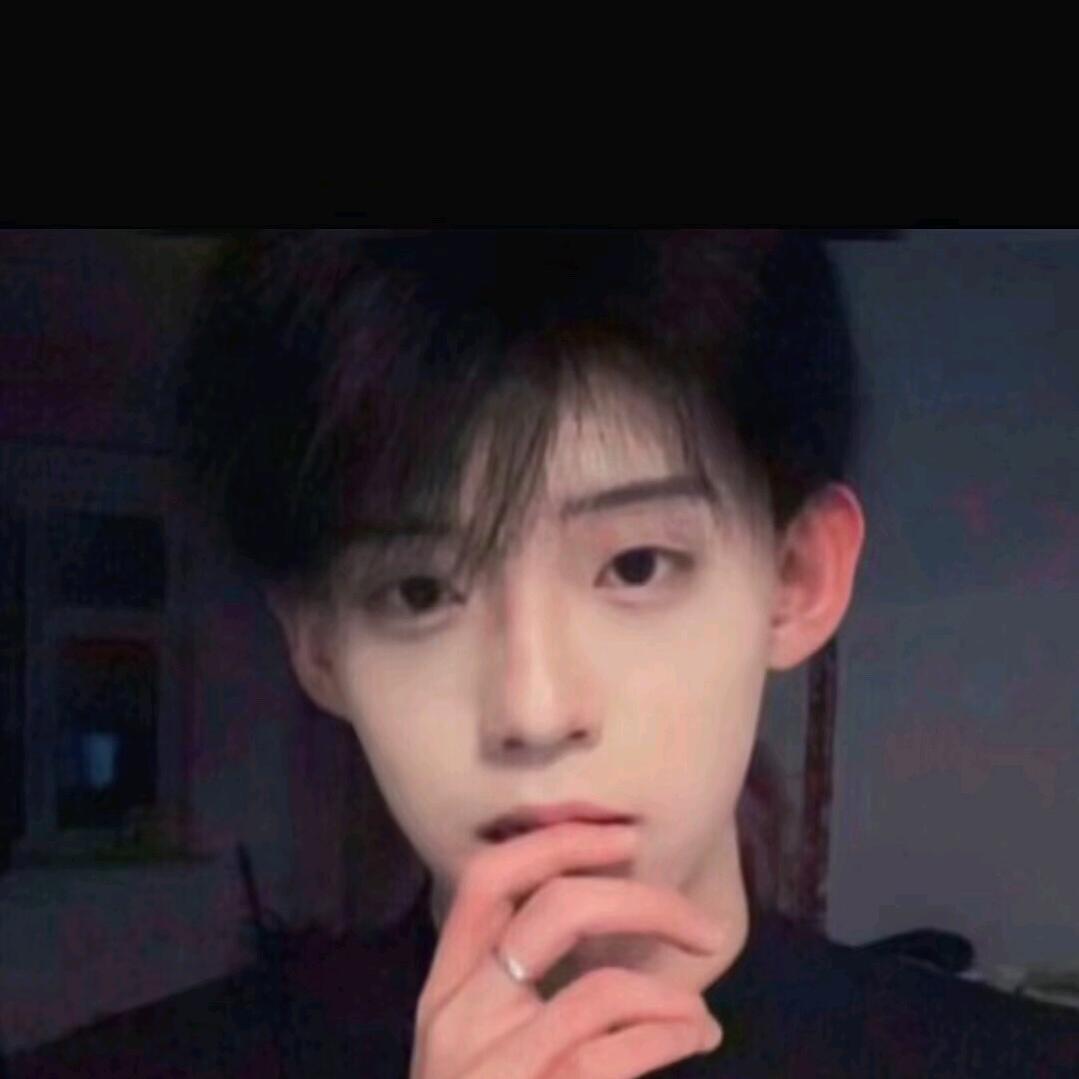 玫瑰少年🌹