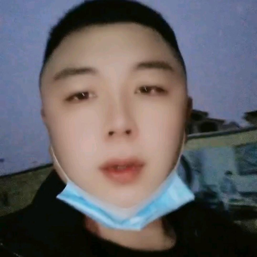 顶尖  .  不会 Carry