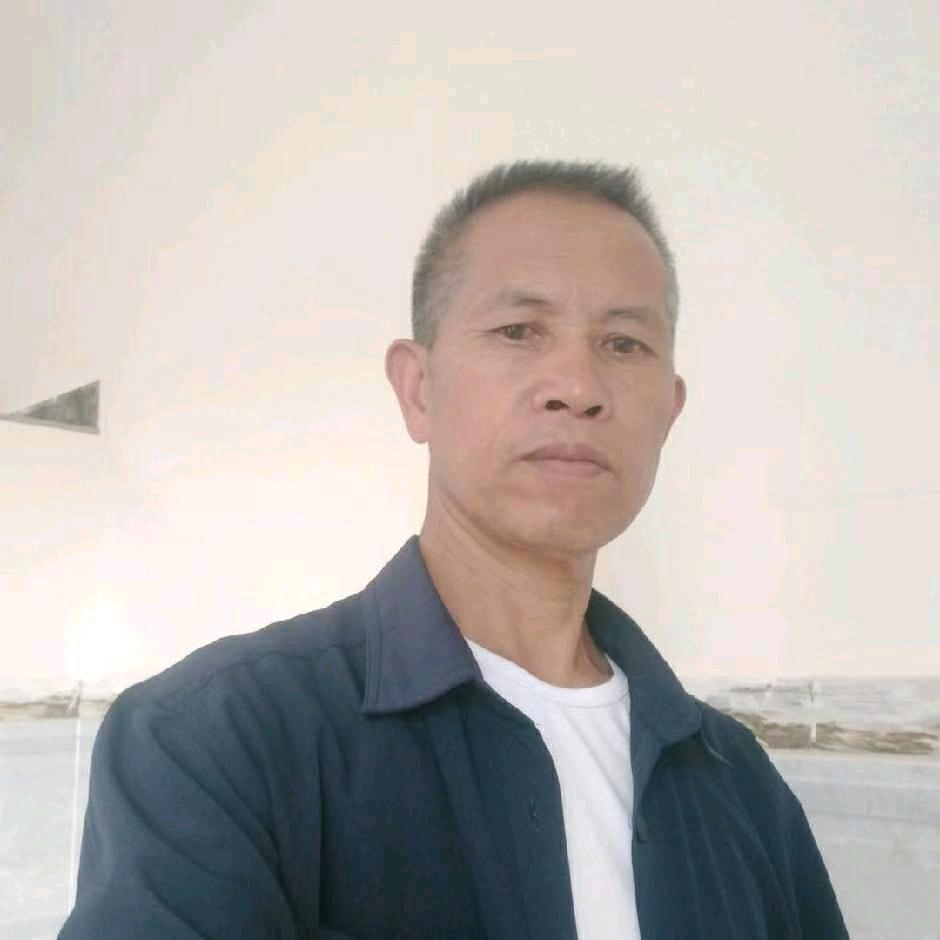 毕顶贤、拍视频不定时