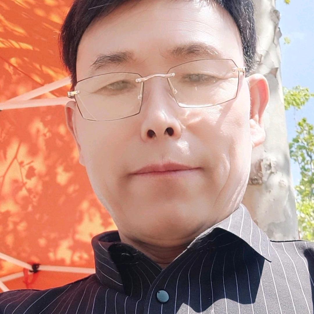 枣庄贴砖赵师傅新时代工匠