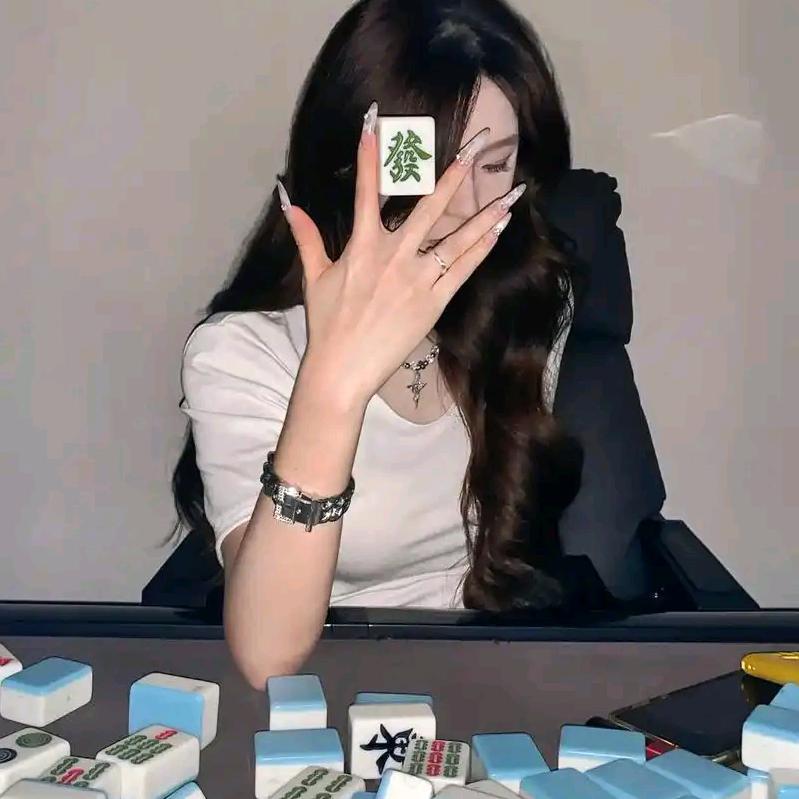 翻🐔姐姐。