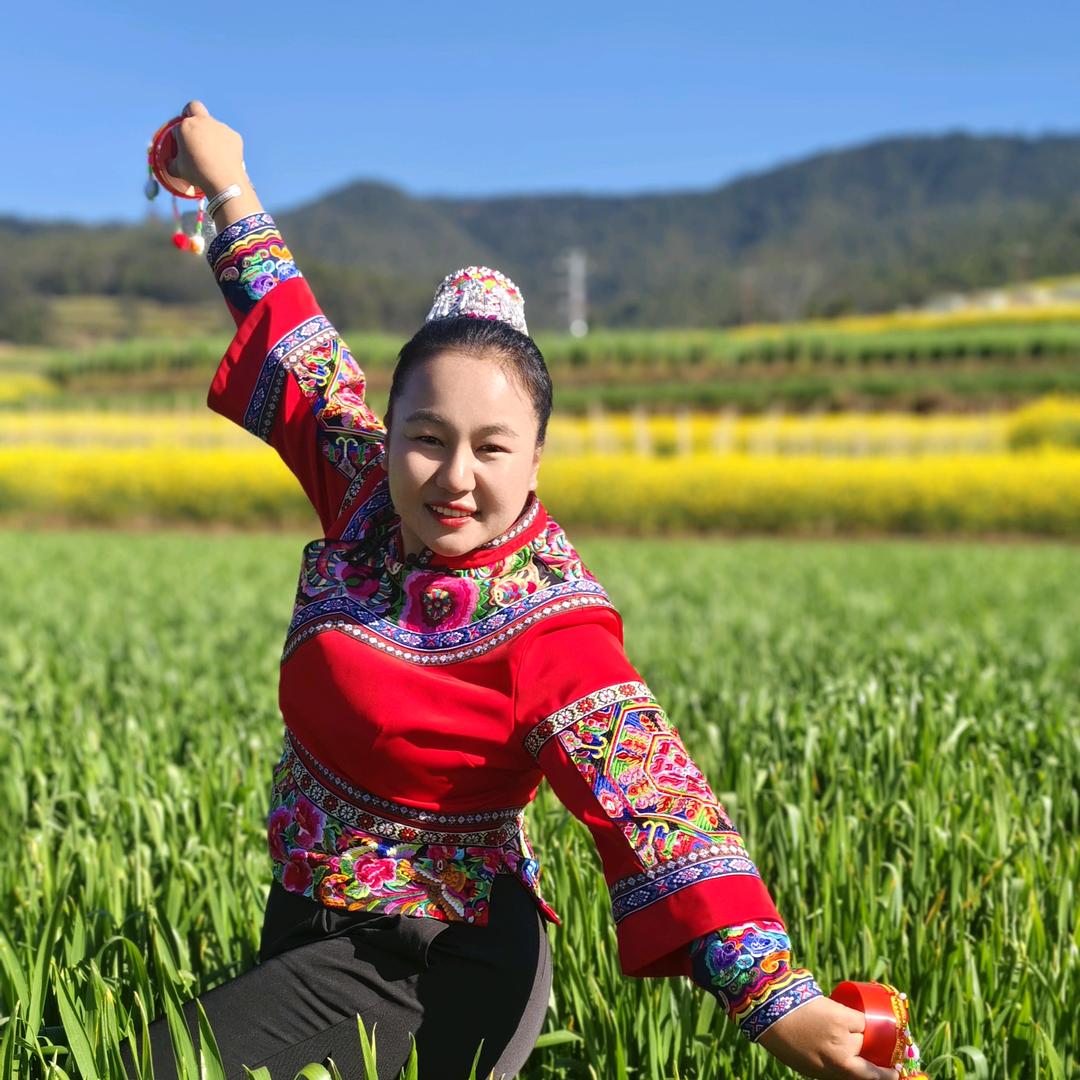 彝嬢嬢💖暴脾气的萌萌兔